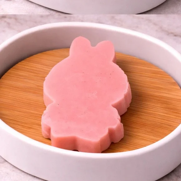 Vanilla sugar soap labubu 3x2in 8oz shea butter based handmade - Picture 2 of 3